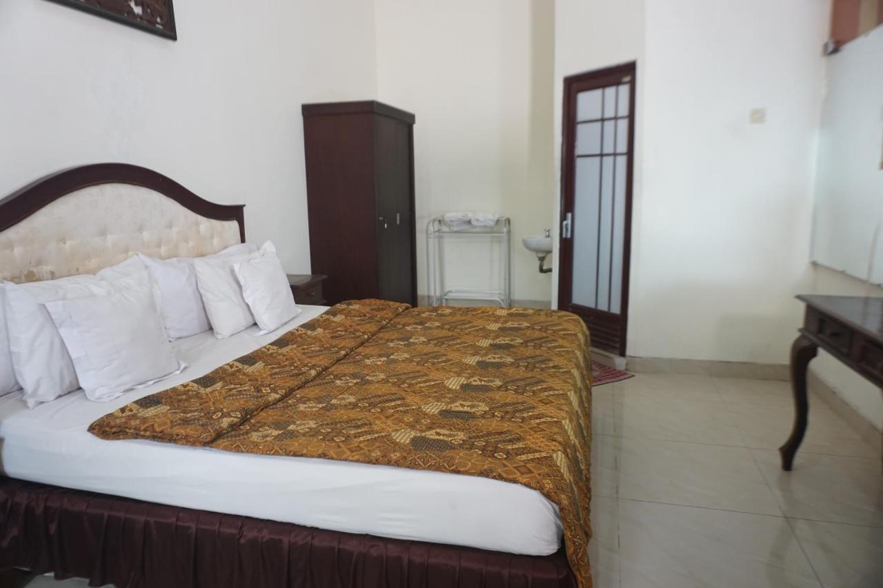 Hotel Laweyan Solo Luaran gambar