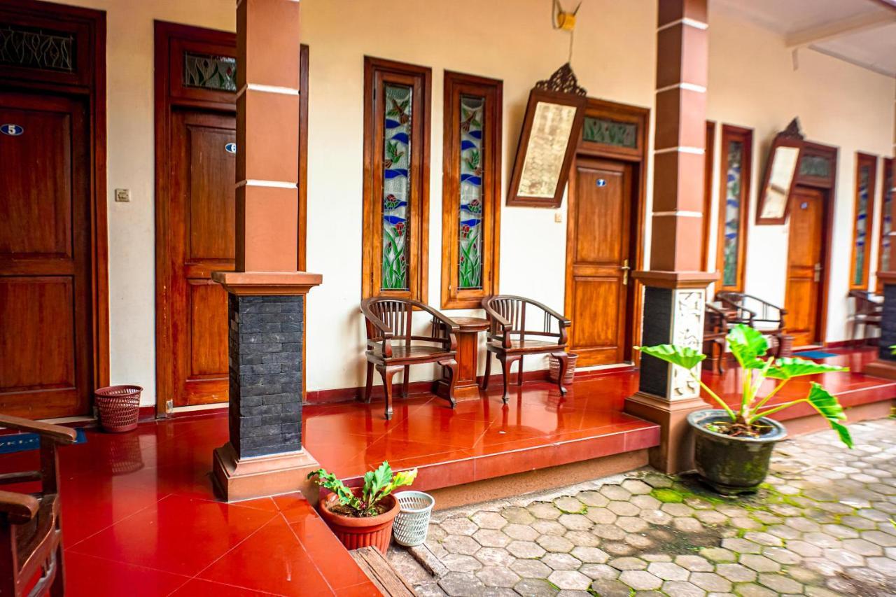 Hotel Laweyan Solo Luaran gambar