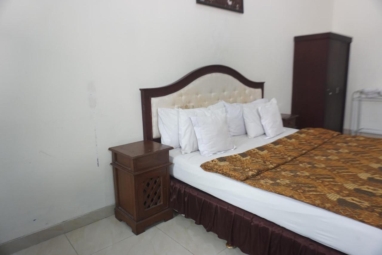 Hotel Laweyan Solo Luaran gambar