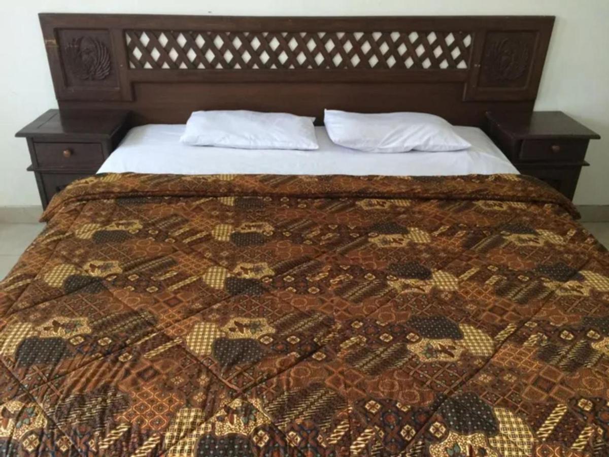 Hotel Laweyan Solo Luaran gambar