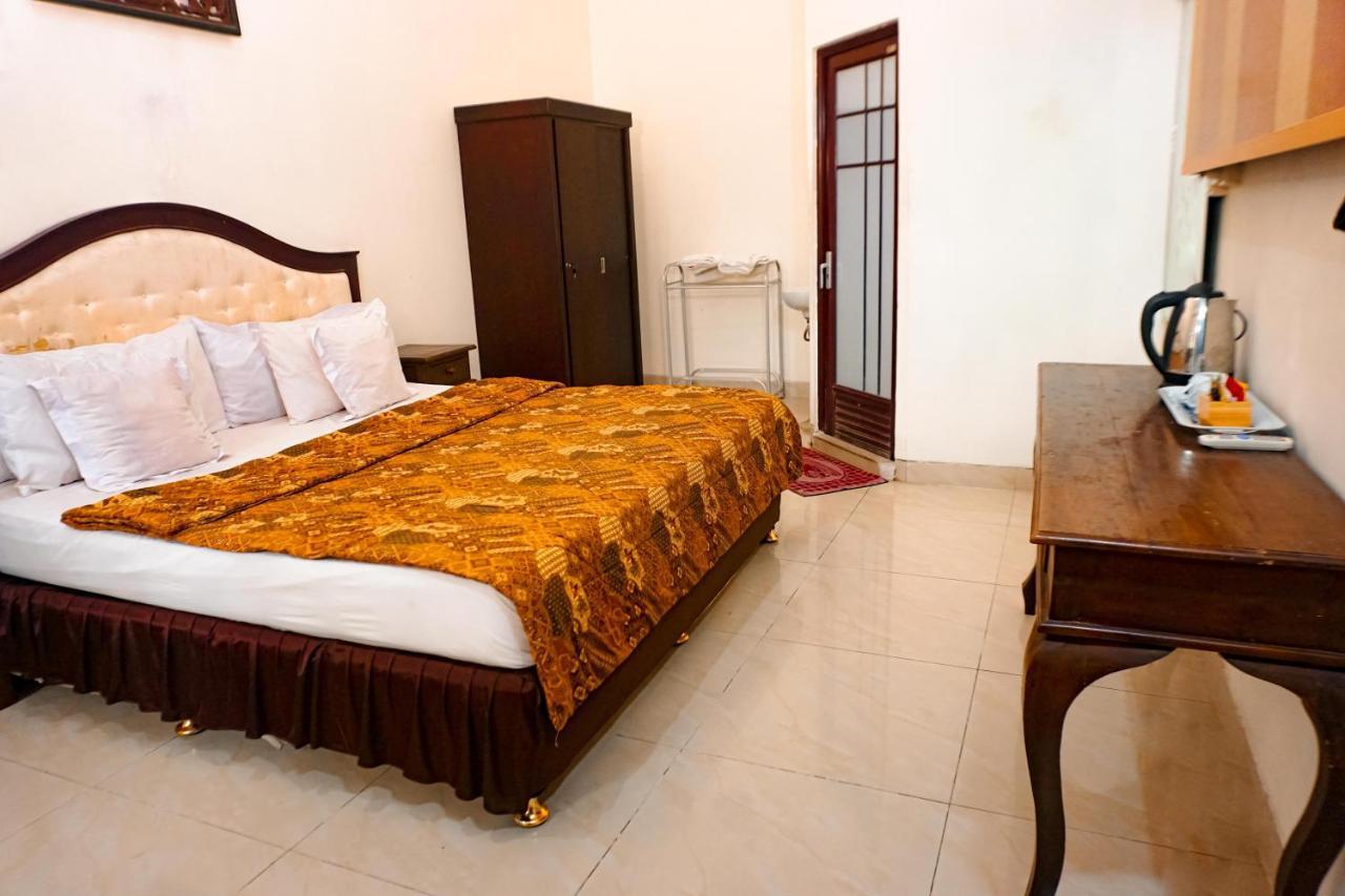 Hotel Laweyan Solo Luaran gambar